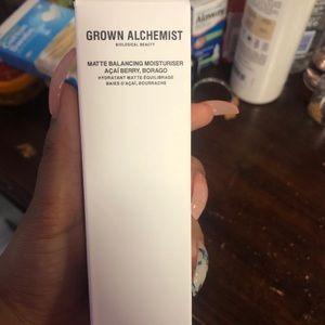 This is a lightweight matte moisturizer